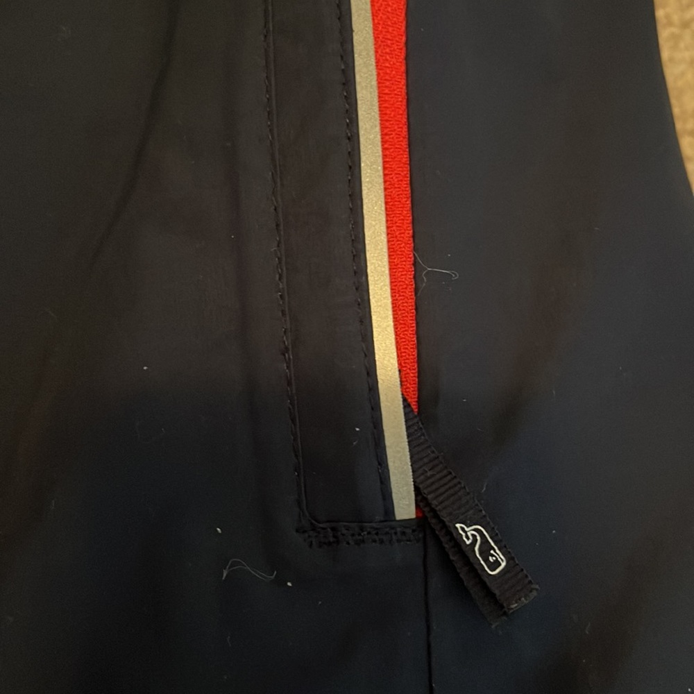 Like new boys vineyard vine down jacket. - Picture 5 of 6